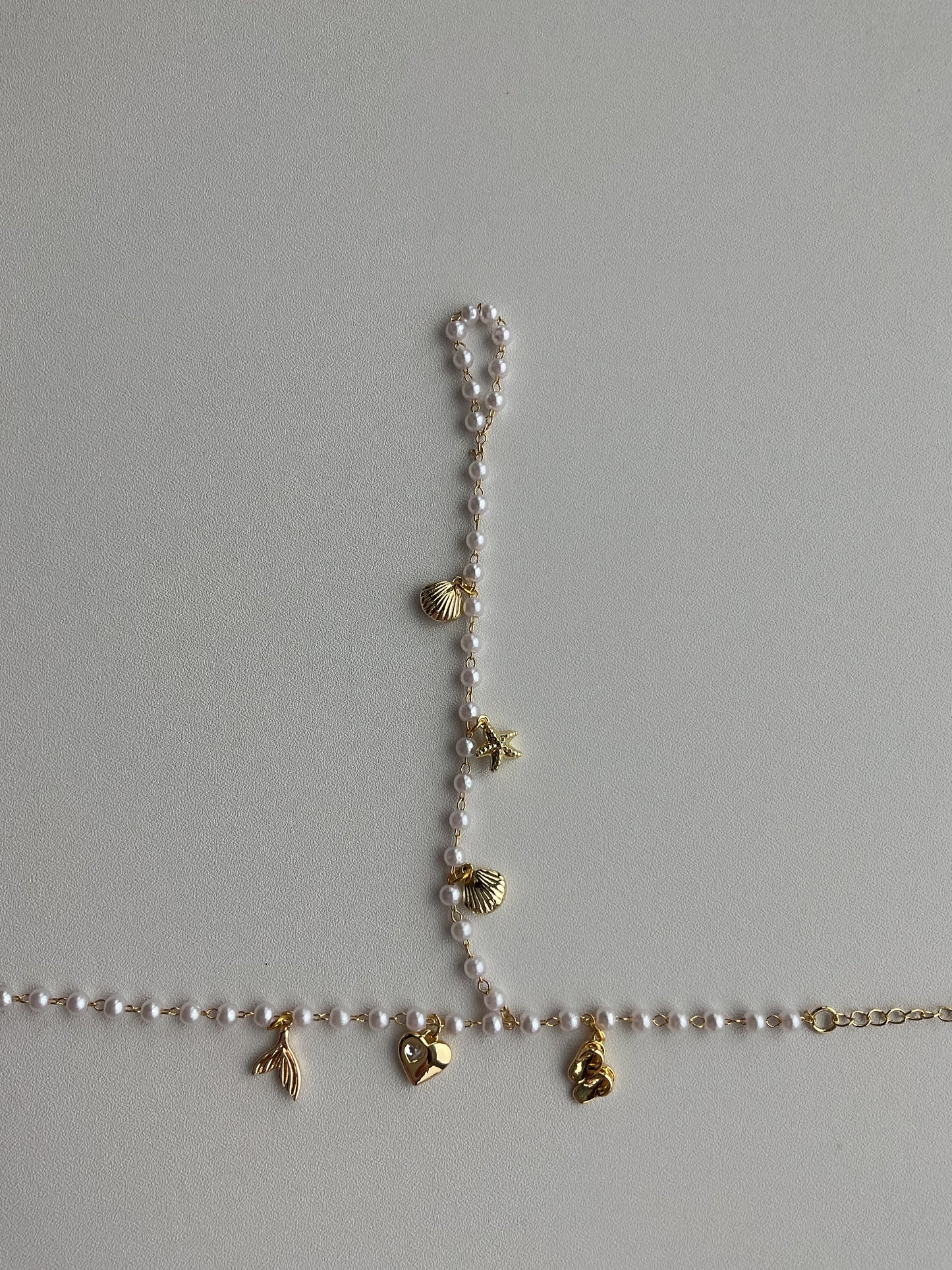 The summer hand chain ☀️👙🐚