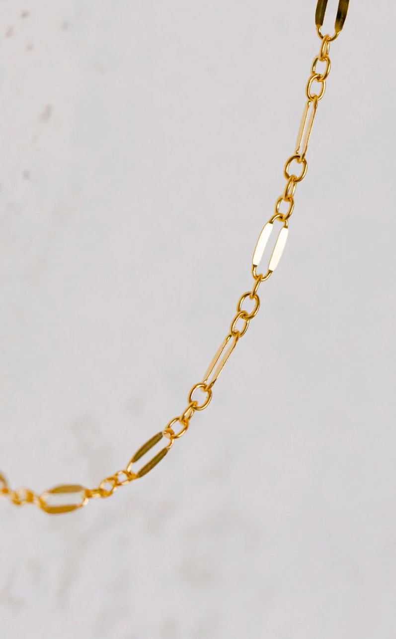 Gold linked chain