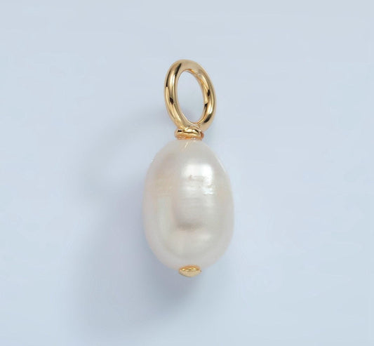 Pearl charm
